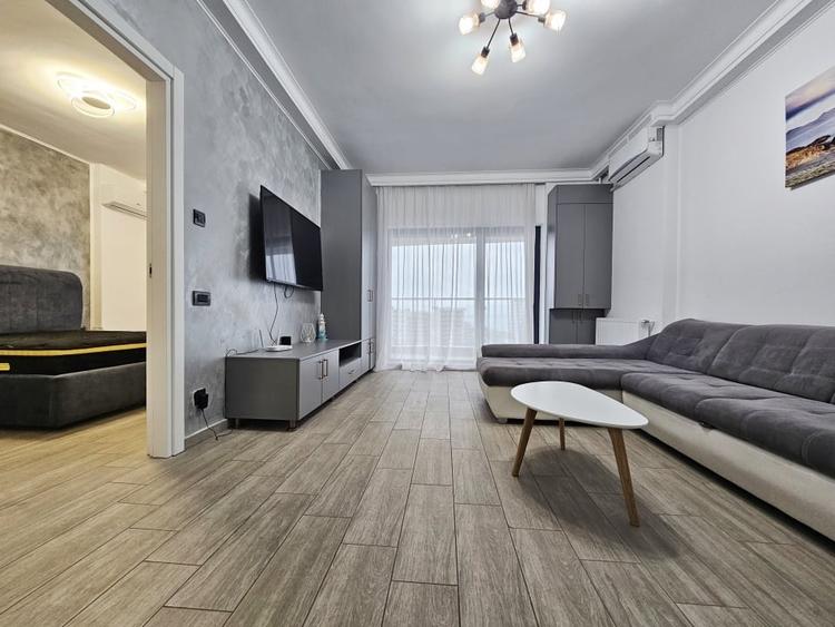 Apartament cu 2 camere decomandat, mobilat în Est