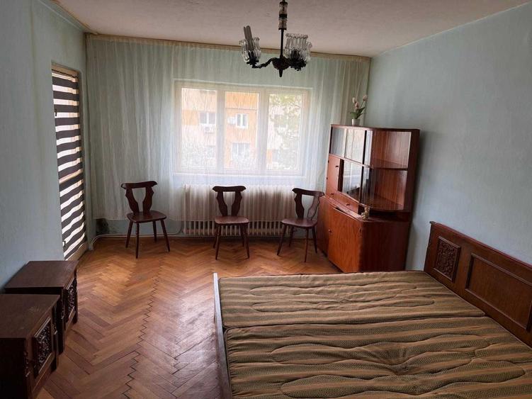 Apartament cu 2 camere decomandat în Cetate