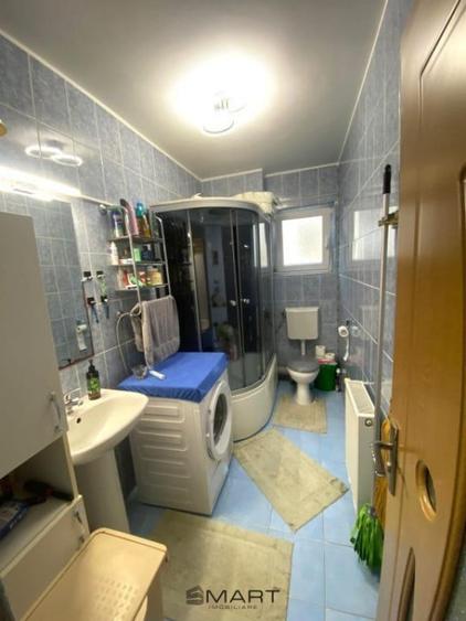 Apartament cu 3 camere decomandat în Gușterița