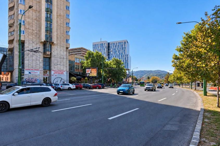 Apartament cu 3 camere decomandat în Drumul Carului