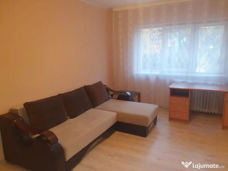 Apartament cu 2 camere decomandat în Sebastian
