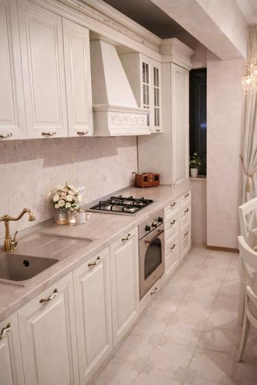 Apartament cu 3 camere decomandat, mobilat în Faleza Nord