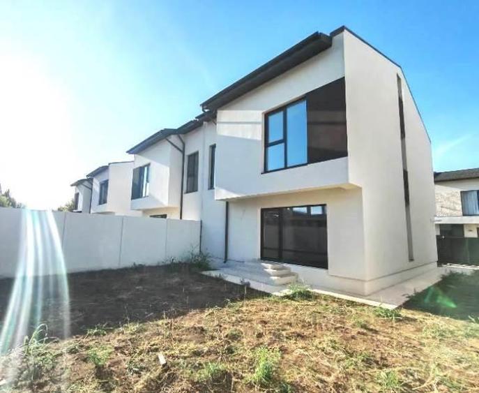 Casă cu 4 camere cu Teren 235 Mp în Prelungirea Ghencea
