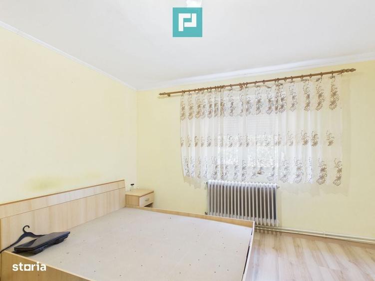 Casă cu 4 camere în Mocrea