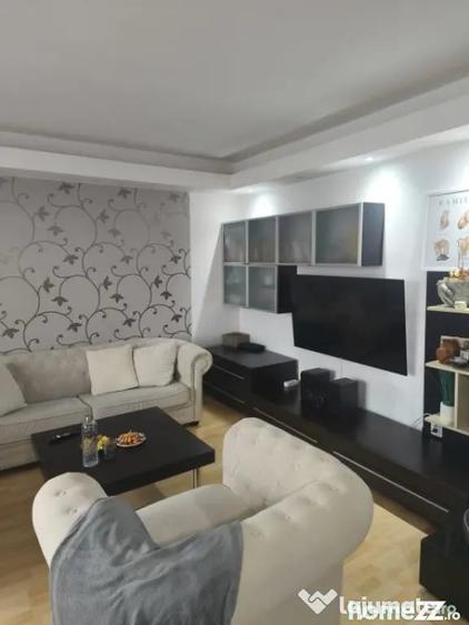 Apartament cu 4 camere decomandat în Rădăuți