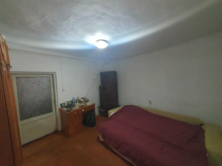 Casă cu 3 camere în Central
