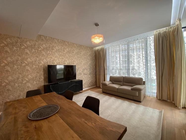 Apartament cu 3 camere decomandat, mobilat în Herăstrău