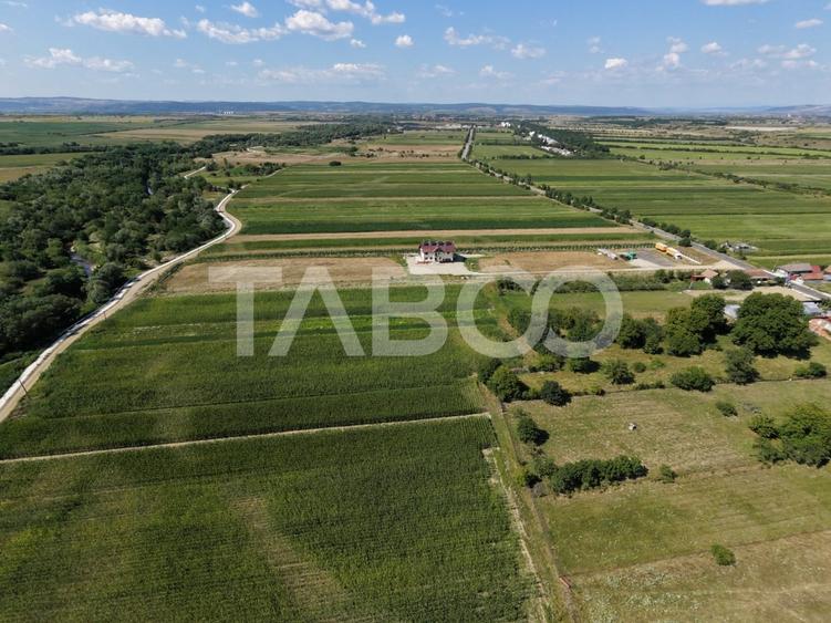 Teren Construcții intravilan de 3150 mp, în Vad