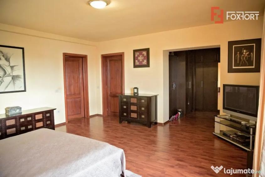 Casă cu 6 camere cu Teren 5880 Mp în Giarmata