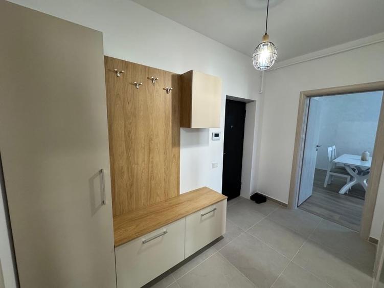 Apartament cu 2 camere decomandat, mobilat în Metalurgiei