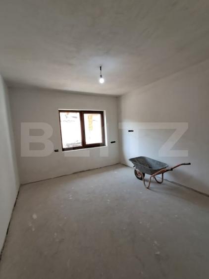 Casă individuală cu 3 camere cu Teren 1354 Mp în Sărmașu