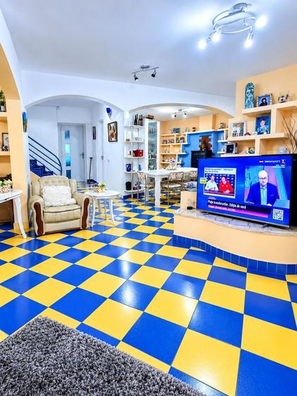 Casă cu 4 camere cu Teren 579 Mp în Central