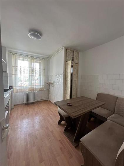 Apartament cu 2 camere decomandat în Decebal