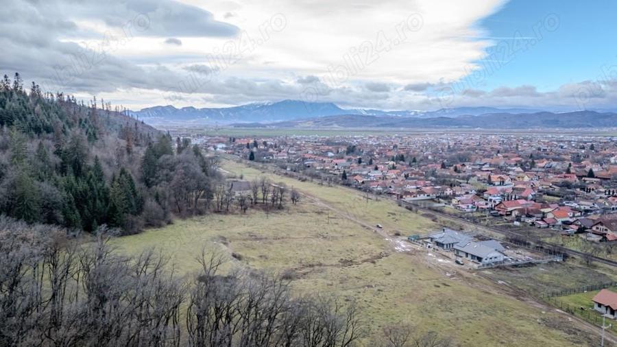 Teren de 3340 mp, în Cristian