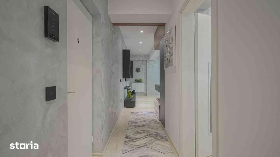 Apartament cu 4 camere în Tractorul