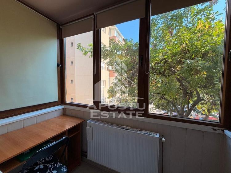 Apartament cu 2 camere semidecomandat, mobilat în Complex Studențesc