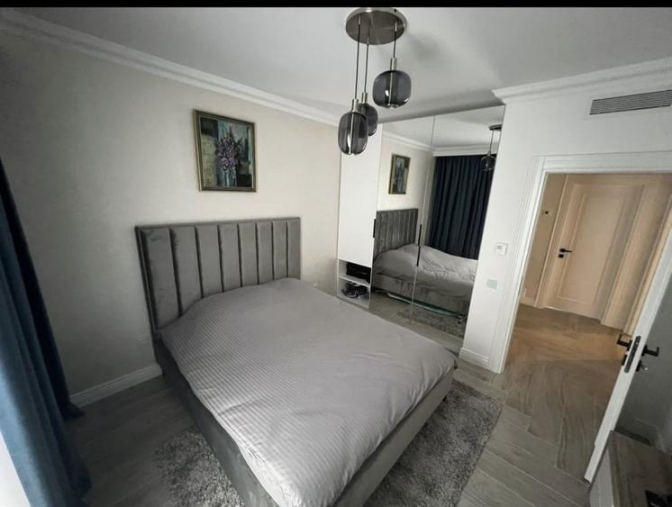 Casă cu 5 camere cu Canalizare în Titan