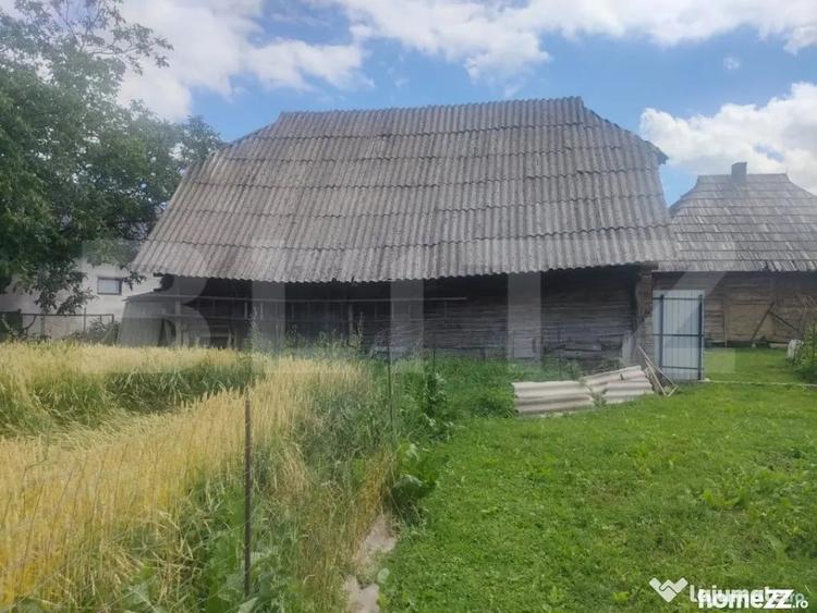Teren de 6400 mp, în Vicovu de Sus
