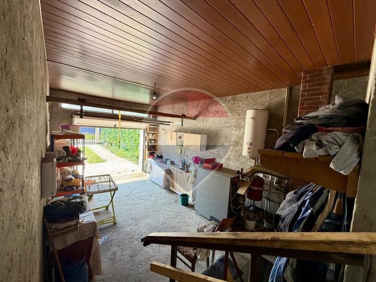 Casă individuală cu 4 camere cu Teren 720 Mp în Vânători