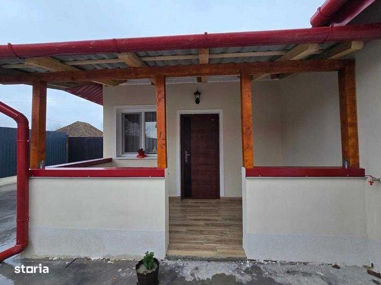 Casă cu 4 camere cu Teren 90 Mp în Central