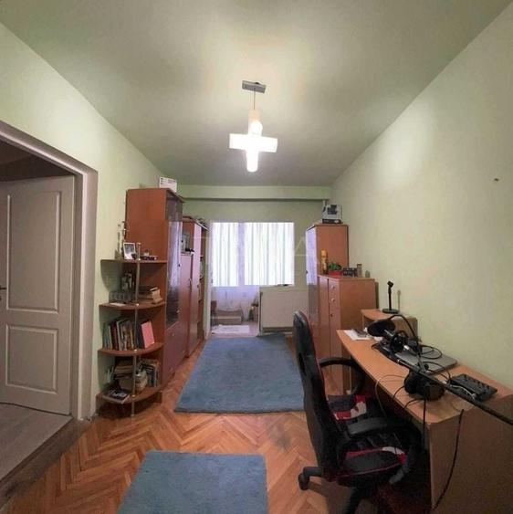 Apartament cu 4 camere semidecomandat, mobilat în Mănăștur