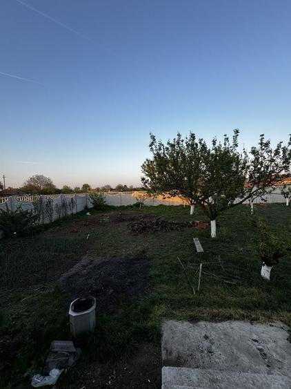 Casă cu 4 camere în Iratoșu