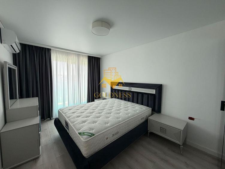 Apartament cu 3 camere semidecomandat, mobilat în Zorilor