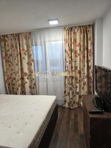 Apartament cu 3 camere semidecomandat, mobilat în Crângași