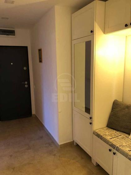 Apartament cu 3 camere semidecomandat în Grigorescu