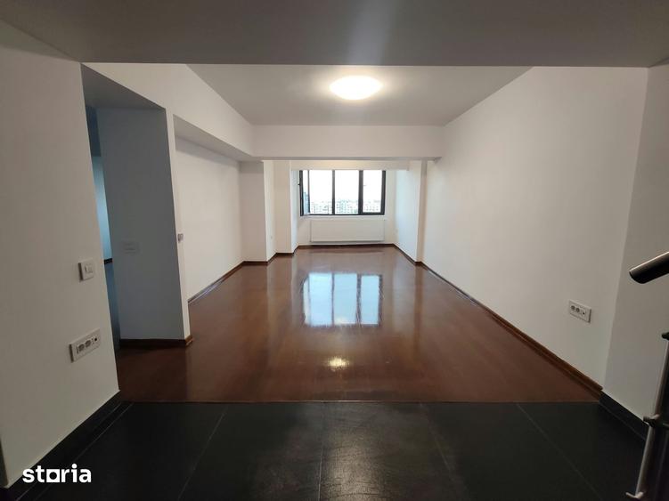 Apartament cu 6 camere în Unirii