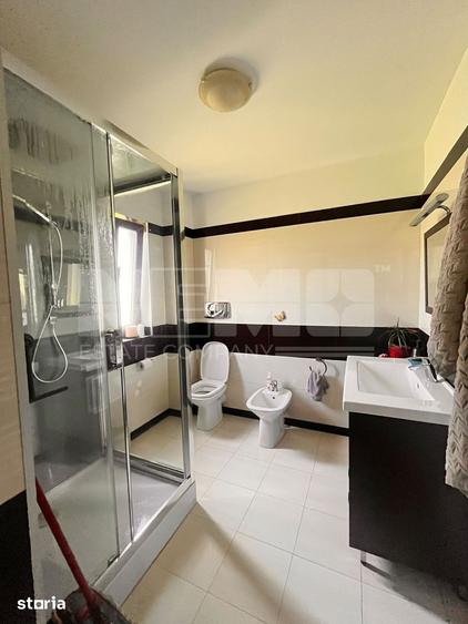 Casă cu 4 camere cu Teren 2400 Mp în Volovăț