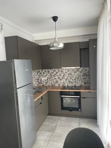 Apartament cu 3 camere decomandat, mobilat în Lipovei