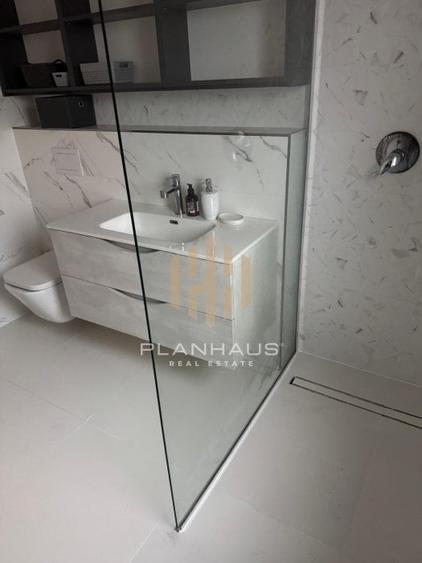 Apartament cu 3 camere decomandat, mobilat în Ultracentral