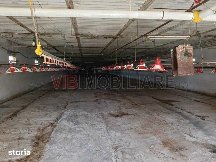 Spațiu comercial, de 10,000 mp, în Central