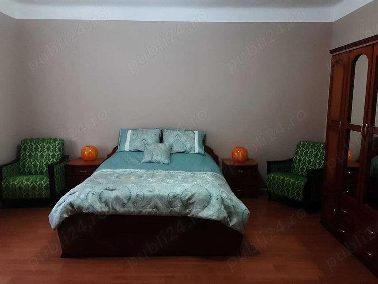 Casă cu 6 camere în Curtici