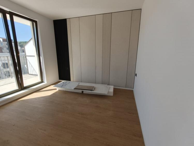 Apartament cu 2 camere semidecomandat în Florești — fotografia 2