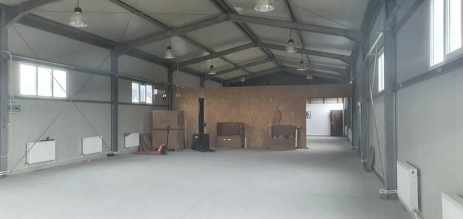 Spațiu comercial, de 1,500 mp, în Călinești