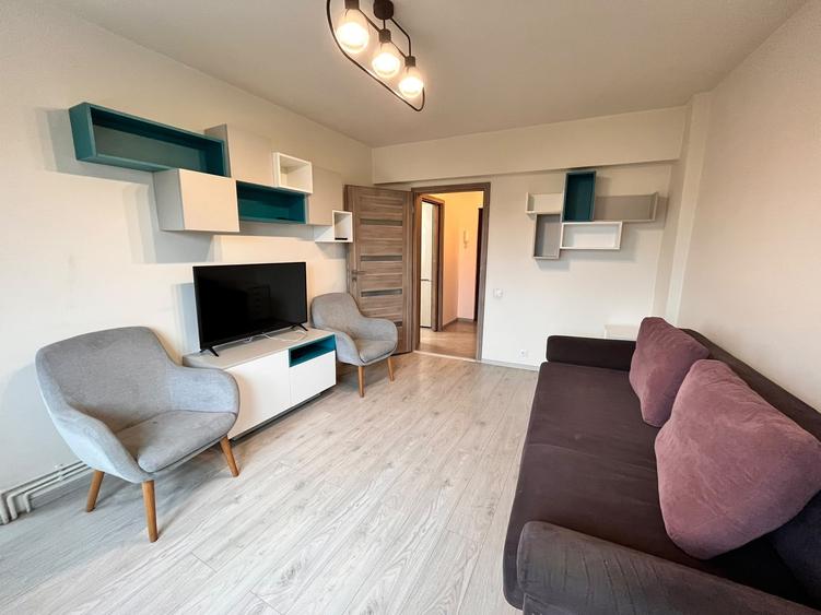 Apartament cu 2 camere decomandat în Semicentral