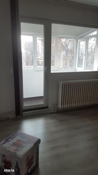 Apartament cu 2 camere în Podu Roș