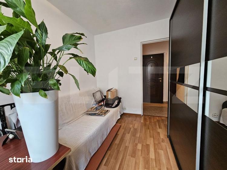 Apartament cu 3 camere, mobilat în Dacia