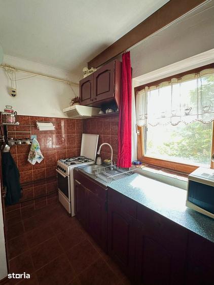 Comision 0 ! 3 camere 2 bai 3 balcoane zona Aradului 380 euro - 14