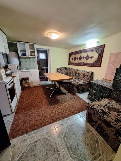 Casă cu 3 camere cu Teren 25000 Mp în Călinești