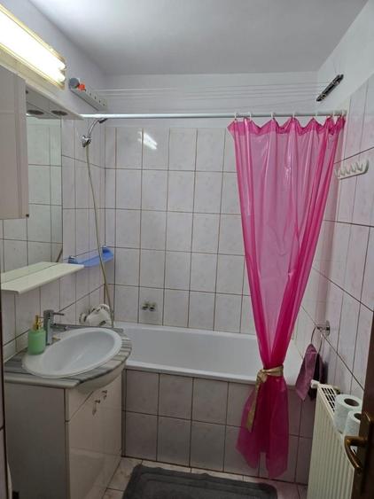 Apartament cu 2 camere decomandat în Exterior Vest