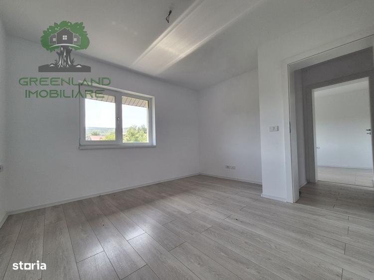 Casă cu 4 camere în Tomești