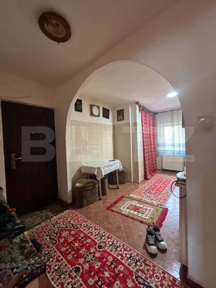 Apartament cu 4 camere decomandat, mobilat în Gherla