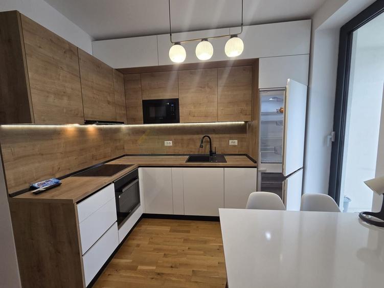 Apartament cu 2 camere, mobilat în Băneasa