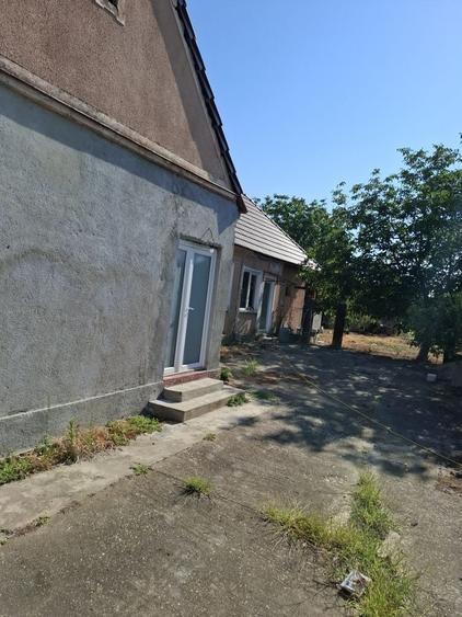 Casă cu 4 camere în Cicir