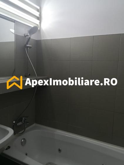 Apartament cu 3 camere decomandat în Gara de Nord