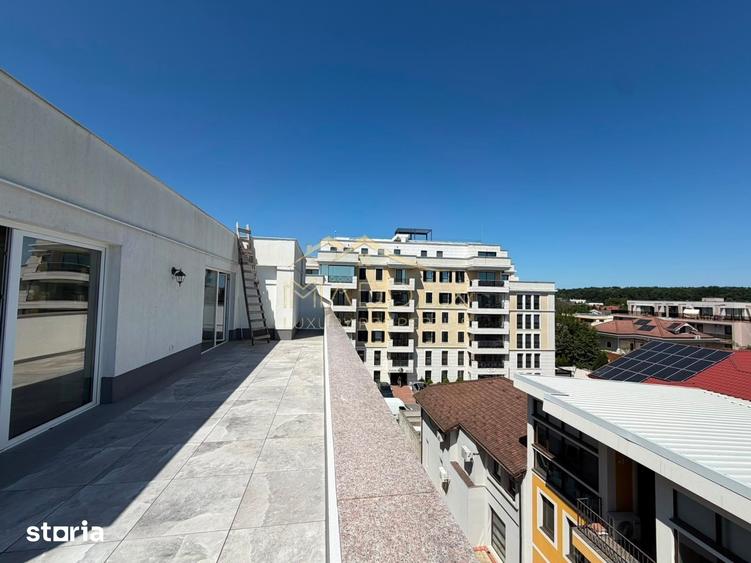 Apartament cu 4 camere în Central
