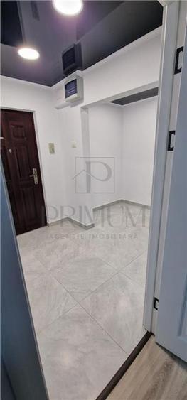 Apartament cu 3 camere decomandat, mobilat în Lipovei